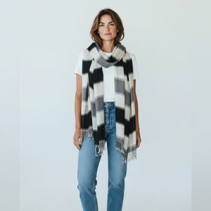 Isaac Mizrahi Live! Ombre Fringe Scarf Gray Black Cream Lightweight Wrap